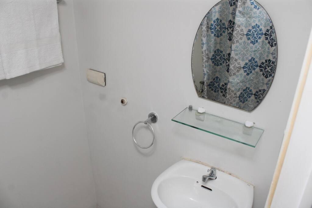 Huge A2J Executive Luxury 1Br Suite Near Abs Cbn, Gma Manila Exterior foto