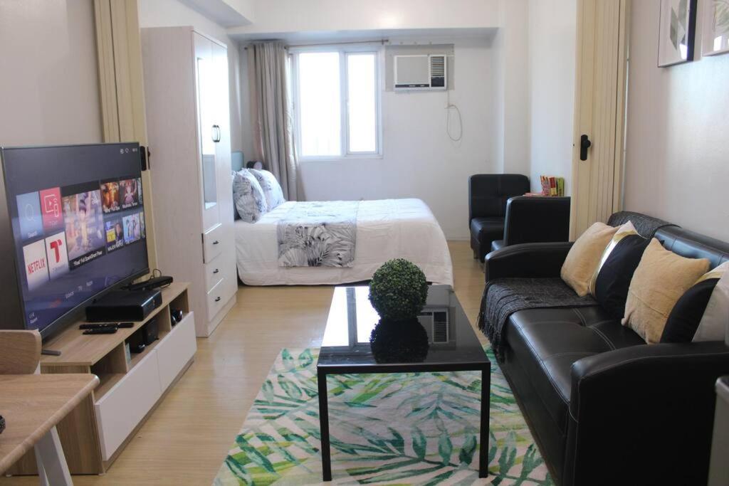 Huge A2J Executive Luxury 1Br Suite Near Abs Cbn, Gma Manila Exterior foto