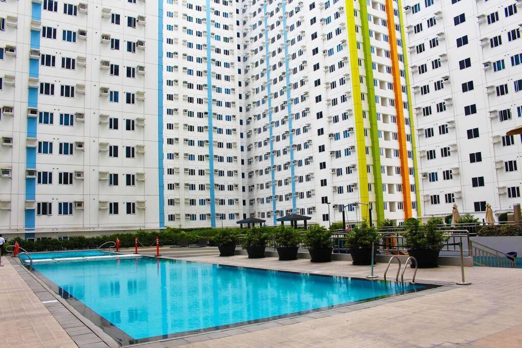 Huge A2J Executive Luxury 1Br Suite Near Abs Cbn, Gma Manila Exterior foto
